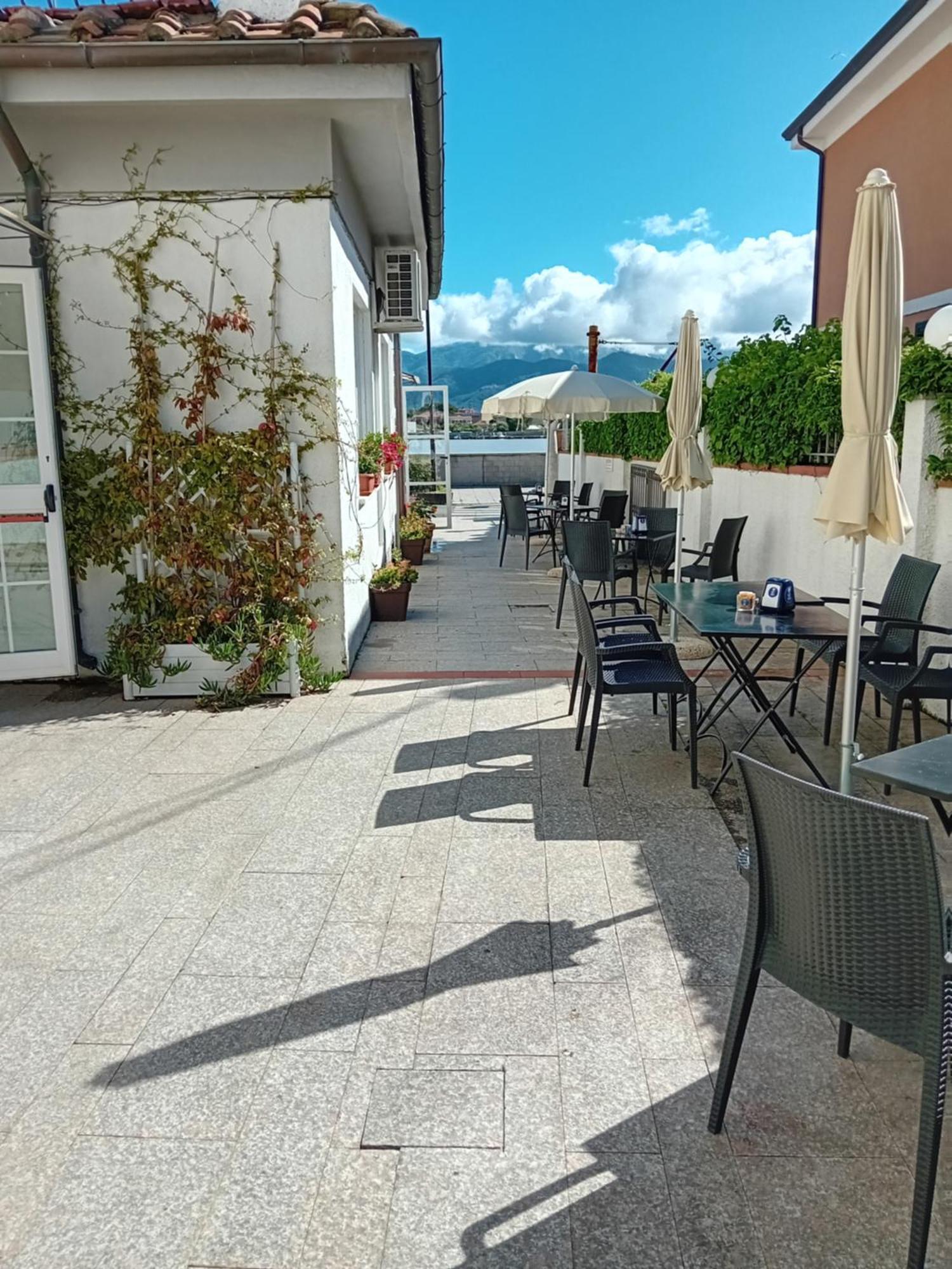 Hotel Garden Bocca Di Magra Экстерьер фото