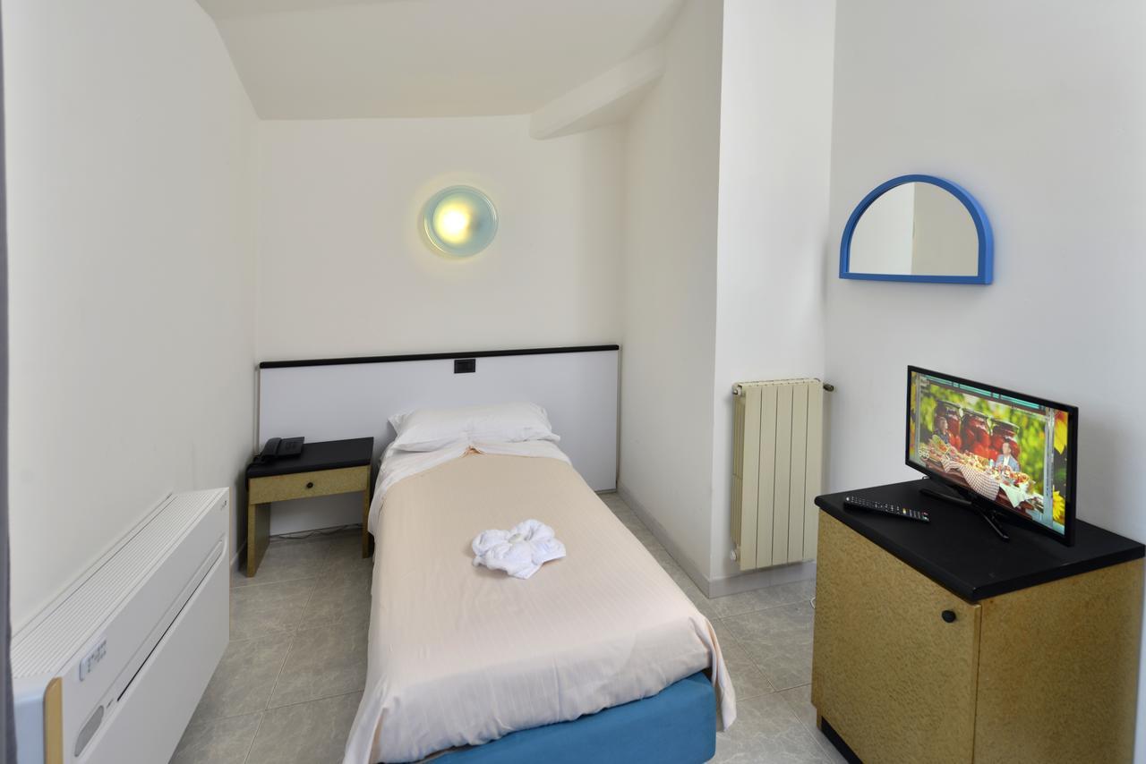 Hotel Garden Bocca Di Magra Экстерьер фото